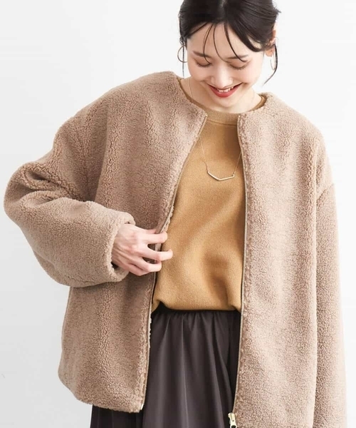 MK MICHEL KLEIN（エムケーミッシェルクラン）の「[洗える]ノーカラーボアブルゾン（ブルゾン・レディース・キャメル/ブラック・38）」の8枚目の写真