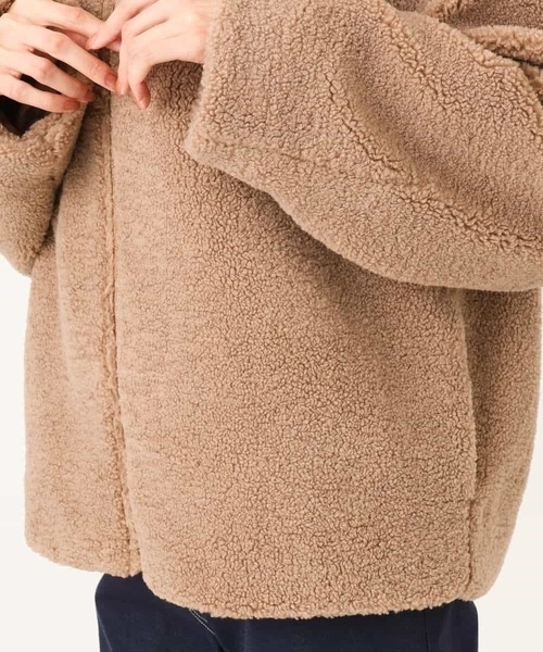 MK MICHEL KLEIN（エムケーミッシェルクラン）の「[洗える]ノーカラーボアブルゾン（ブルゾン・レディース・キャメル/ブラック・38）」の20枚目の写真