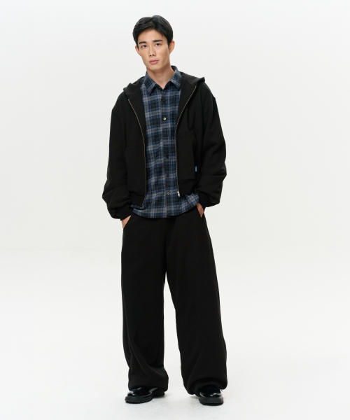 ERA（エラ）の「ユニセックス ERA オーバーサイズ フーデッドジップアップ - ブラック（パーカー・レディース・その他・SMALL/MEDIUM/LARGE）」の11枚目の写真