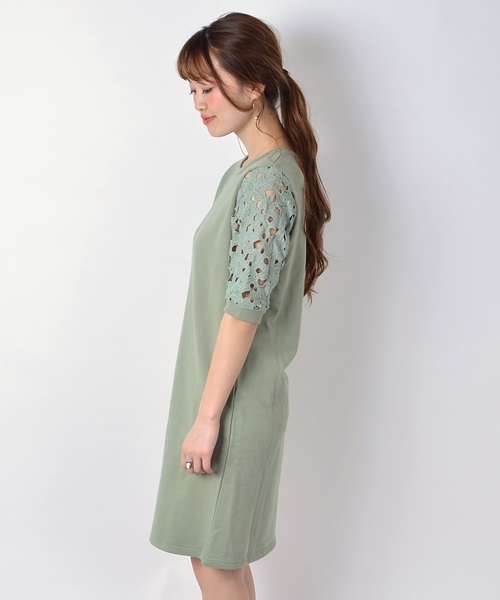 Khaju(カージュ)の「Khaju: フラワーレーススリーブワンピース□(ワンピース・レディース・カーキ/ネイビー・ONE SIZE)」の5枚目の写真