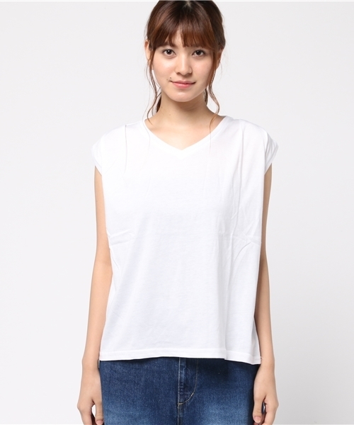 VENCEEXCHANGE(ヴァンスエクスチェンジ)の「ノースリーブ2タックVネックプルオーバー (Tシャツ/カットソー・レディース・オフホワイト/ダークグリーン/ブラック・MEDIUM)」の4枚目の写真