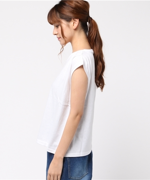 VENCEEXCHANGE(ヴァンスエクスチェンジ)の「ノースリーブ2タックVネックプルオーバー (Tシャツ/カットソー・レディース・オフホワイト/ダークグリーン/ブラック・MEDIUM)」の5枚目の写真