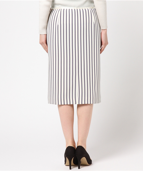 22 OCTOBRE（ヴァンドゥ－オクトーブル）の「ストライププリントスカート【セットアップ対応商品】（スカート・レディース・ベージュ/パープル・40/38）」の5枚目の写真