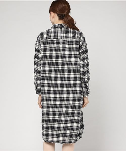 niko and...（ニコアンド）の「20ネルワイドシャツワンピース【niko and ...】（シャツワンピース・レディース・ブラック/ネイビー/クリーム・MEDIUM/LARGE）」の4枚目の写真