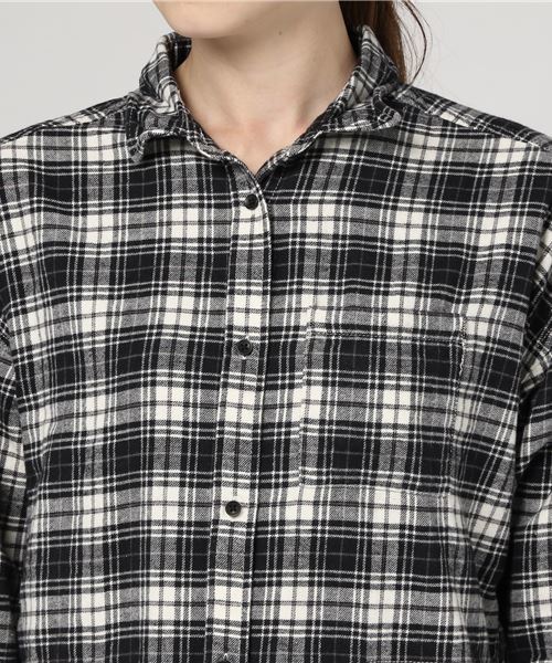 niko and...（ニコアンド）の「20ネルワイドシャツワンピース【niko and ...】（シャツワンピース・レディース・ブラック/ネイビー/クリーム・MEDIUM/LARGE）」の5枚目の写真