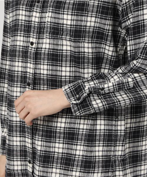niko and...（ニコアンド）の「20ネルワイドシャツワンピース【niko and ...】（シャツワンピース・レディース・ブラック/ネイビー/クリーム・MEDIUM/LARGE）」の8枚目の写真