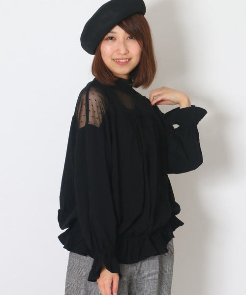 LBC（エルビーシー）の「チュールドットフリルネックブラウス（シャツ/ブラウス・レディース・ホワイト/ブラック・LARGE/MEDIUM）」の2枚目の写真