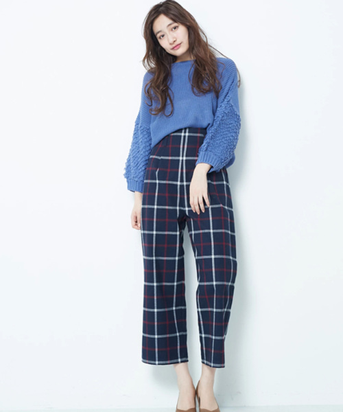 earth music&ecology（アースミュージックアンドエコロジー）の「・ハイウエストチェックワイドパンツ（その他パンツ・レディース・グレー/ブラック/ネイビー・FREE）」の4枚目の写真