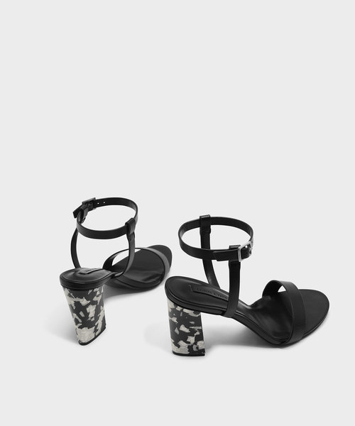 CHARLES & KEITH(チャールズ & キース)の「シェルエフェクトブロックヒールサンダル / SHELL EFFECT BLOCK HEEL SANDALS(サンダル・レディース・ブラック/ピンク・25.5cm/25cm/22.5cm/23.5cm/23cm/24.5cm)」の6枚目の写真