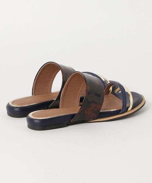 GeeRA（ジーラ）の「キラキラデザインサンダル（サンダル・レディース・ホワイト/ブラック/ネイビー・LARGE/MEDIUM/SMALL/X-LARGE）」の4枚目の写真