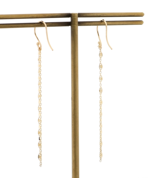 COCOSHNIK(ココシュニック)の「フラワークロス×カットアズキ フリンジ フックピアス(ピアス(両耳用)・レディース・ホワイト・00)」の3枚目の写真