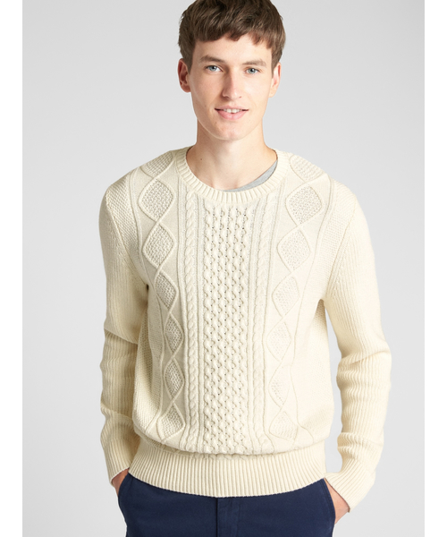 GAP(ギャップ)の「バディング ケーブルニット クルーネック プルオーバーセーター(ニット/セーター・メンズ・オフホワイト/チャコールグレー/ネイビー/グリーン・L/M/XL/XS/S)」の2枚目の写真