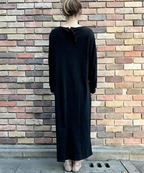 archives（アルシーヴ）の「【ZOZO限定】バックレースアップサーマルワンピース（ワンピース・レディース・チャコールグレー/ブラック/ブラウン/アイボリー・MEDIUM）」の18枚目の写真