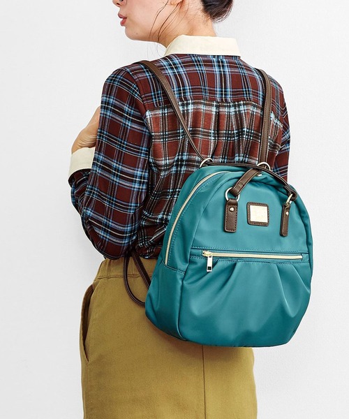 Live in comfort（リブインコンフォート）の「リブ　イン　コンフォート　どんなシーンにも心強い！　リュックにもショルダーにもなる２－ＷＡＹお役立ちバッグ（バックパック/リュック・レディース・ブラック/レッド/ターコイズブルー/ベージュ・ONE SIZE）」の3枚目の写真