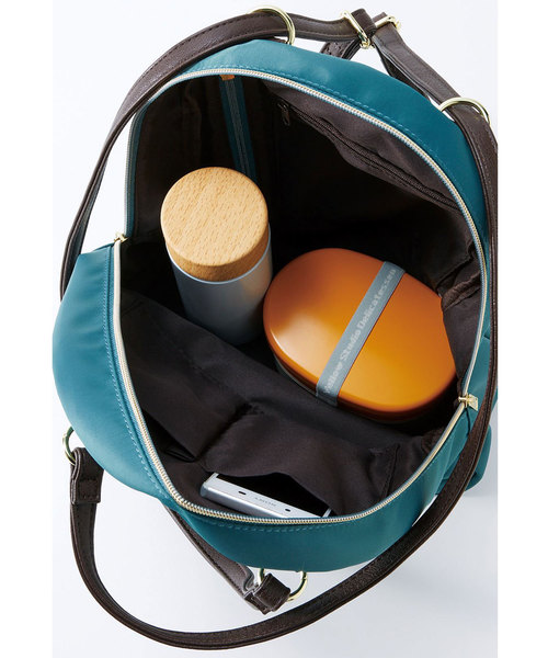 Live in comfort（リブインコンフォート）の「リブ　イン　コンフォート　どんなシーンにも心強い！　リュックにもショルダーにもなる２－ＷＡＹお役立ちバッグ（バックパック/リュック・レディース・ブラック/レッド/ターコイズブルー/ベージュ・ONE SIZE）」の14枚目の写真