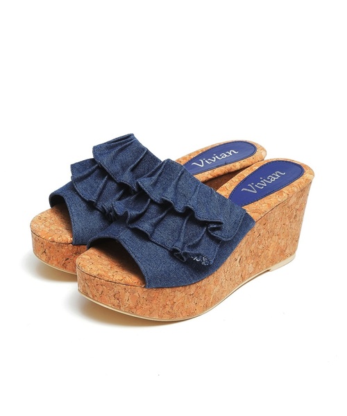 VIVIAN(ヴィヴィアン)の「フリルアッパー本コルク巻きウェッジヒールサンダル(サンダル・レディース・シルバー/ダークインディゴブルー/ワインレッド/ホワイト系その他6/ブラック系その他3/グレー系その他3/ブルー系その他3/イエロー系その他3/オレンジ系その他3・S/M/L)」の5枚目の写真