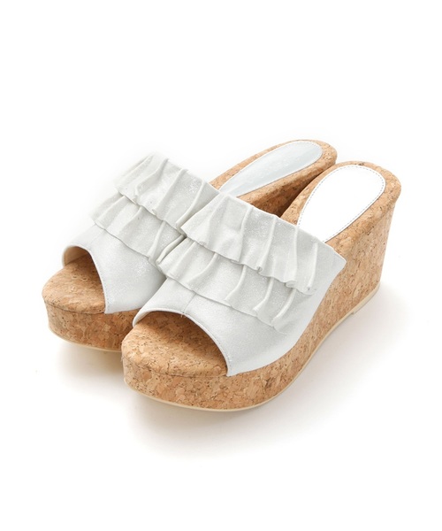 VIVIAN(ヴィヴィアン)の「フリルアッパー本コルク巻きウェッジヒールサンダル(サンダル・レディース・シルバー/ダークインディゴブルー/ワインレッド/ホワイト系その他6/ブラック系その他3/グレー系その他3/ブルー系その他3/イエロー系その他3/オレンジ系その他3・S/M/L)」の16枚目の写真