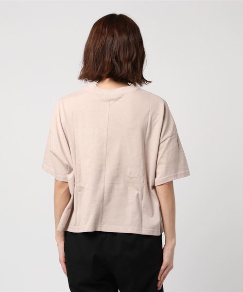 WEGO（ウィゴー）の「WEGO/ワイドルーズロゴプリントTシャツ（Tシャツ/カットソー・レディース・ホワイト/ベージュ/イエロー/パープル/ホワイト系その他/スミクロ・FREE）」の8枚目の写真