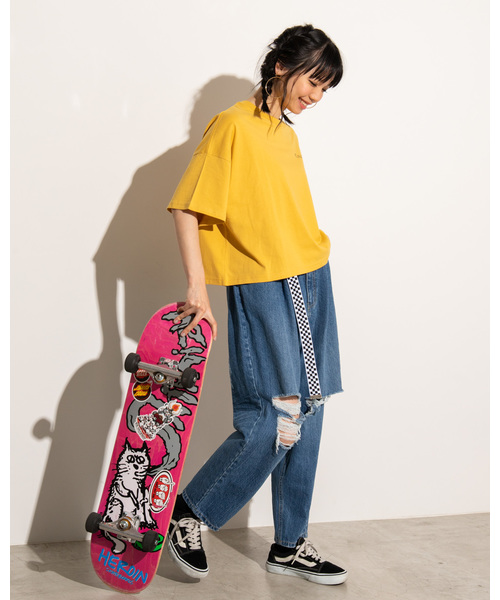 WEGO（ウィゴー）の「WEGO/ワイドルーズロゴプリントTシャツ（Tシャツ/カットソー・レディース・ホワイト/ベージュ/イエロー/パープル/ホワイト系その他/スミクロ・FREE）」の16枚目の写真