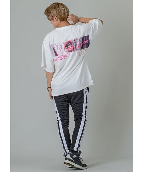 RE730（アールイーセブンサーティー）の「【RE730】ガールズプリントビッグTシャツ ビッグシルエット（Tシャツ/カットソー・メンズ・オフホワイト/ブラック・MEDIUM/LARGE）」の9枚目の写真