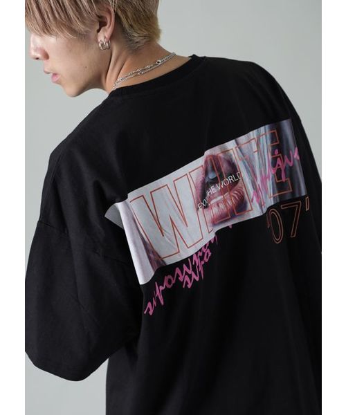 RE730（アールイーセブンサーティー）の「【RE730】ガールズプリントビッグTシャツ ビッグシルエット（Tシャツ/カットソー・メンズ・オフホワイト/ブラック・MEDIUM/LARGE）」の5枚目の写真