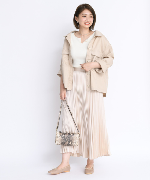 DouDou（ドゥドゥ）の「シャツブルゾン（その他アウター・レディース・ベージュ/オフホワイト・FREE）」の3枚目の写真