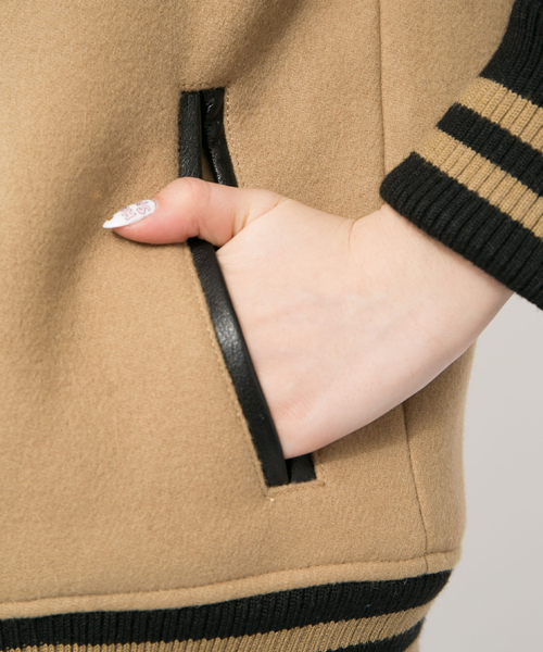 MILKFED.（ミルクフェド）の「BASIC STADIUM JUMPER　（スタジャン/牛革/無地）（スタジャン・レディース・グレー/ベージュ・MEDIUM/SMALL）」の7枚目の写真