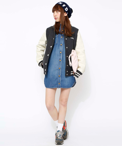 MILKFED.（ミルクフェド）の「BASIC STADIUM JUMPER　（スタジャン/牛革/無地）（スタジャン・レディース・グレー/ベージュ・MEDIUM/SMALL）」の3枚目の写真