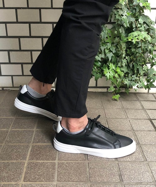 SLACK FOOTWEAR（スラックフットウェア）の「[SLACK / スラック]LIBERIO（スニーカー・メンズ・ホワイト×ホワイト/ベージュ/ブラック×ホワイト/ブラック×ブラック/シルバー系その他/ブラック系その他2・26.5cm/27.5cm/27cm/28cm/26cm/23cm/24.5cm/24cm/25cm/23.5cm/24.5㎝）」の3枚目の写真