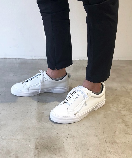 SLACK FOOTWEAR（スラックフットウェア）の「[SLACK / スラック]LIBERIO（スニーカー・メンズ・ホワイト×ホワイト/ベージュ/ブラック×ホワイト/ブラック×ブラック/シルバー系その他/ブラック系その他2・26.5cm/27.5cm/27cm/28cm/26cm/23cm/24.5cm/24cm/25cm/23.5cm/24.5㎝）」の20枚目の写真