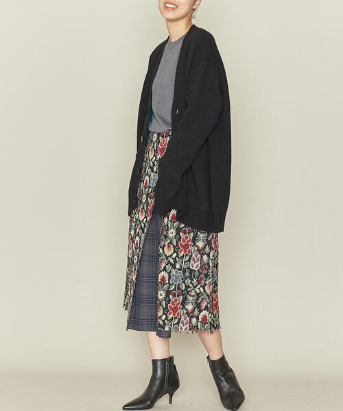 アストラット　カーディガン ASTRAET（アストラット）の「ASTRAET（アストラット）7G Vネック