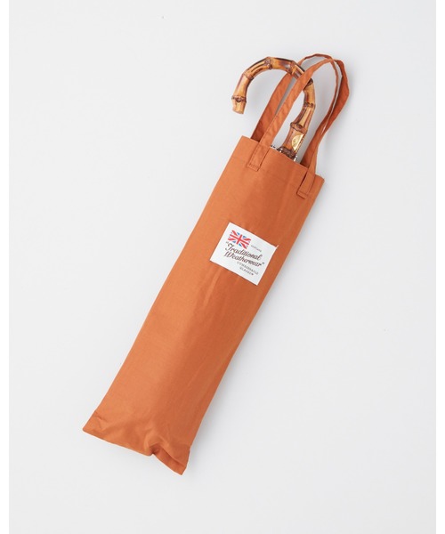 Traditional Weatherwear（トラディショナルウェザーウェア）の「FOLDING UMBRELLA BAMBOO（折りたたみ傘・レディース・ブラック/ダークブラウン/レンガ/バイオレット/セージグリーン/ネイビー・FREE）」の6枚目の写真