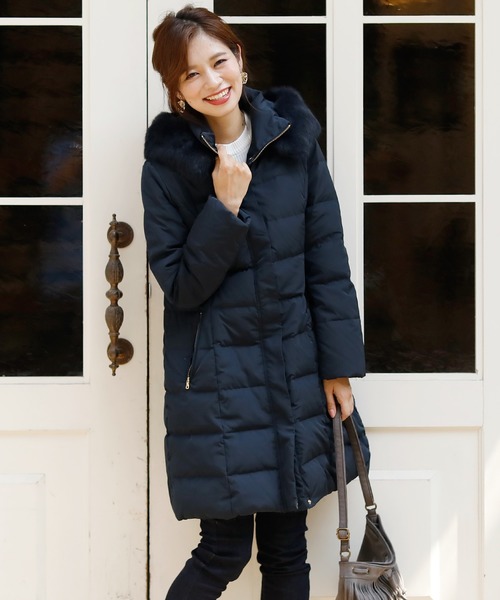 ElegChic(エレグシック)の「ファーフードキルティング ロング ダウンコート(ダウンジャケット/コート・レディース・ブラック/ネイビー/グレイッシュベージュ・M/L)」の17枚目の写真