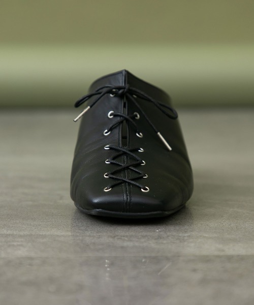 UNITED TOKYO（ユナイテッドトウキョウ）の「レースアップサボ（その他シューズ・レディース・ブラック/ベージュ・1/2）」の4枚目の写真