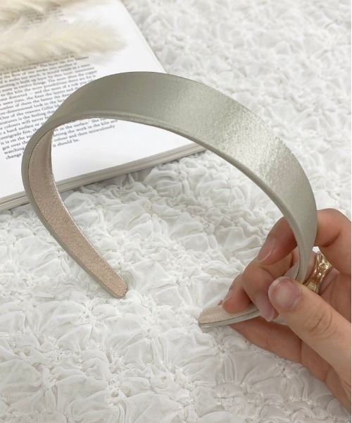 apres jour（アプレジュール）の「【apres jour × ARIAZ】カラーカチューシャ（カチューシャ・レディース・モカ/ラベンダー/スモークピンク/ライトベージュ/ライトグレー/ミント/ピンクベージュ・FREE）」の4枚目の写真