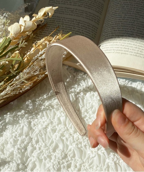 apres jour（アプレジュール）の「【apres jour × ARIAZ】カラーカチューシャ（カチューシャ・レディース・モカ/ラベンダー/スモークピンク/ライトベージュ/ライトグレー/ミント/ピンクベージュ・FREE）」の15枚目の写真