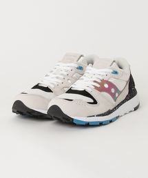 SAUCONY サッカニー AZURA アズーラ WHT/BLK/RED - メルカリ