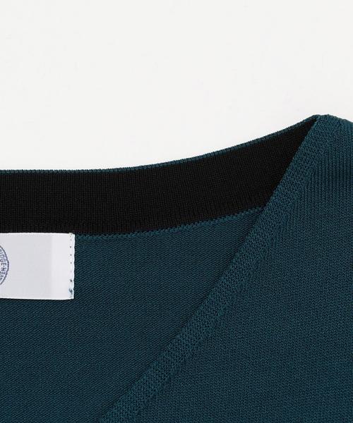 J.PRESS(ジェイプレス)の「【洗える】レーヨンストレッチ Vネック ニット(ニット/セーター・レディース・ブラック系/黄土色系/グリーン系/ワイン系・F)」の14枚目の写真