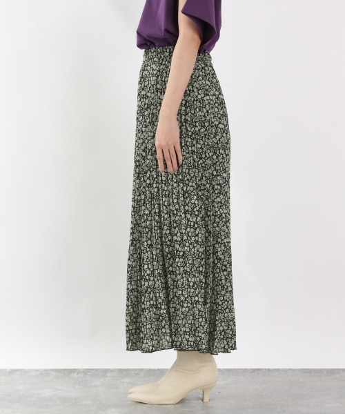 LOWRYS FARM（ローリーズファーム）の「キャシャミエプリーツスカート　893999（スカート・レディース・ブラック/ブラウン/グリーン・FREE）」の11枚目の写真