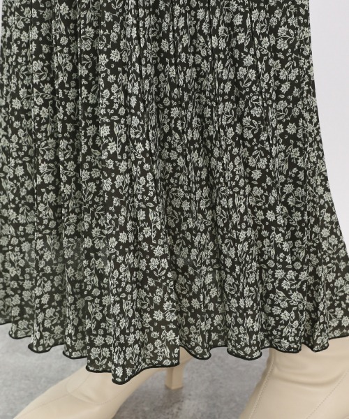 LOWRYS FARM（ローリーズファーム）の「キャシャミエプリーツスカート　893999（スカート・レディース・ブラック/ブラウン/グリーン・FREE）」の7枚目の写真