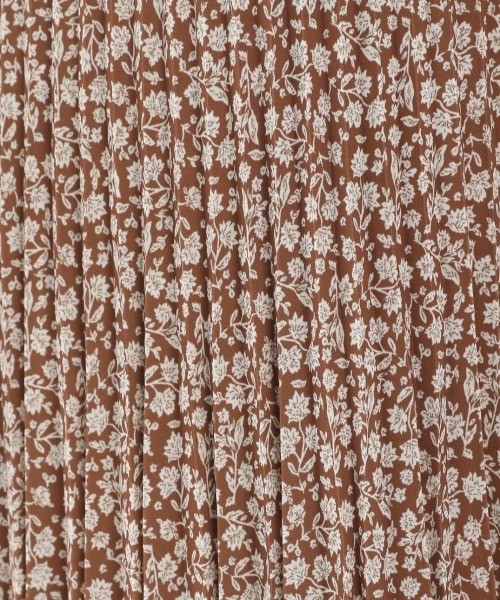 LOWRYS FARM（ローリーズファーム）の「キャシャミエプリーツスカート　893999（スカート・レディース・ブラック/ブラウン/グリーン・FREE）」の6枚目の写真