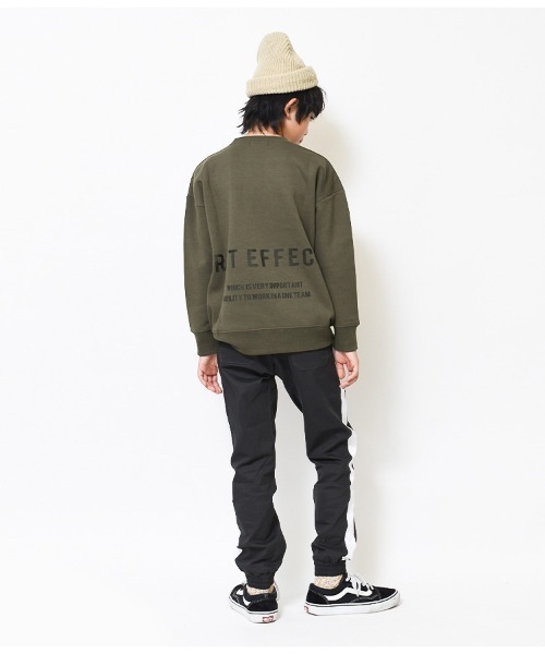 RAT EFFECT（ラットエフェクト）の「【裏起毛】バックロゴビッグトレーナー（スウェット・キッズ・チャコールグレー/ブラック/ベージュ/ブラウン/グレー/カーキ・120/130/140/150/160/170）」の11枚目の写真