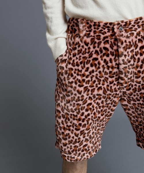 NOISE MAKER（ノイズメーカー）の「Leopard pattern fake fur shorts/ヒョウ柄フェイクファーショートパンツ（その他パンツ・メンズ・イエロー/ピンク・SMALL/LARGE/MEDIUM）」の14枚目の写真
