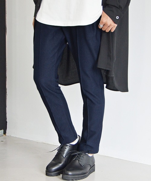 MinoriTY(マイノリティ)の「【MinoriTY】ピンタックステーパードパンツ スキニーパンツ メンズ 無地 秋服 夏服(スラックス・メンズ・ブラウン/チャコール/ネイビー/ブラック・L/M/XL)」の4枚目の写真