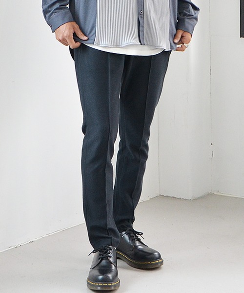 MinoriTY(マイノリティ)の「【MinoriTY】ピンタックステーパードパンツ スキニーパンツ メンズ 無地 秋服 夏服(スラックス・メンズ・ブラウン/チャコール/ネイビー/ブラック・L/M/XL)」の2枚目の写真