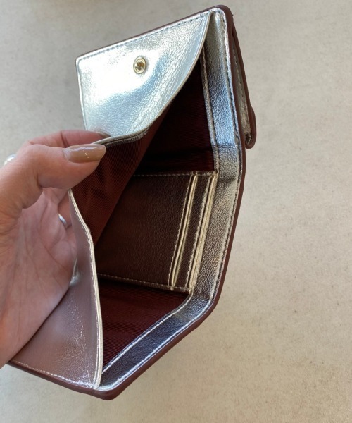 THEATREPRODUCTS 三つ折財布 THEATRE PRODUCTS（シアタープロダクツ）の「TRI-FOLD MINI WALLET