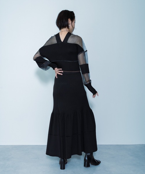 TEVALT（ヴァレット）の「シアーマルチリブ　ショート丈　ニットカーディガン（カーディガン/ボレロ・レディース・ブラック/ベージュ/ブルー/ブラウン/グレー/パープル・38）」の22枚目の写真