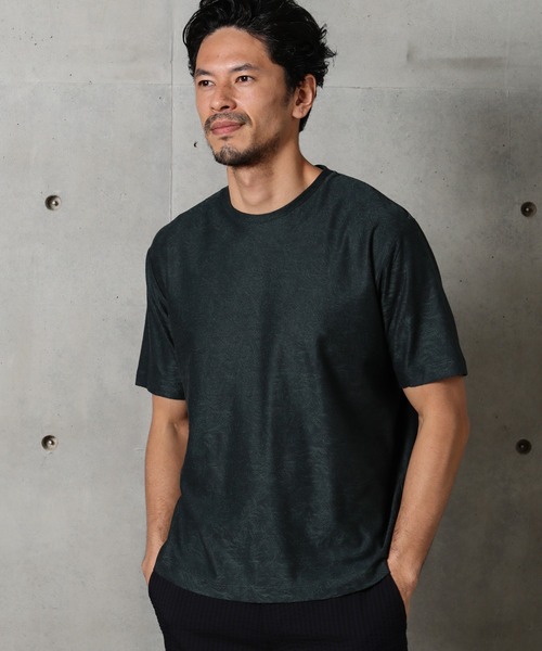 MEN'S BIGI(メンズビギ)の「ボタニカルジャガードメッシュ調カットソー(Tシャツ/カットソー・メンズ・チャコールグレー/ベージュ/グリーン・01/02/03)」の6枚目の写真