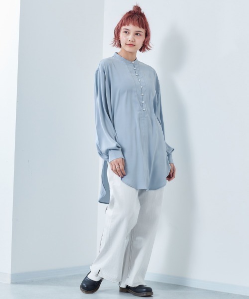 cepo（セポ）の「サテンロングシャツ（シャツ/ブラウス・レディース・ベージュ/サックスブルー・M）」の5枚目の写真