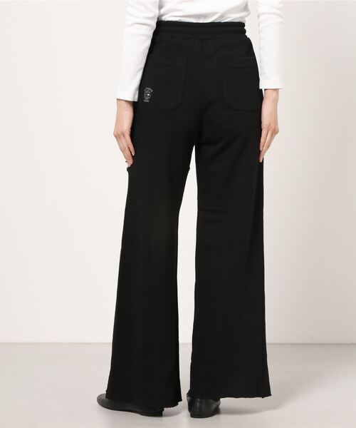 atmos pink（アトモスピンク）の「atmos pink カッティング スウェット カラーワイドパンツ（その他パンツ・レディース・グレー/ブラック/ホワイト/レッド・FREE）」の6枚目の写真